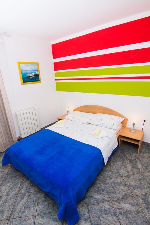 Apartmani Zuzic Krk Town Room photo